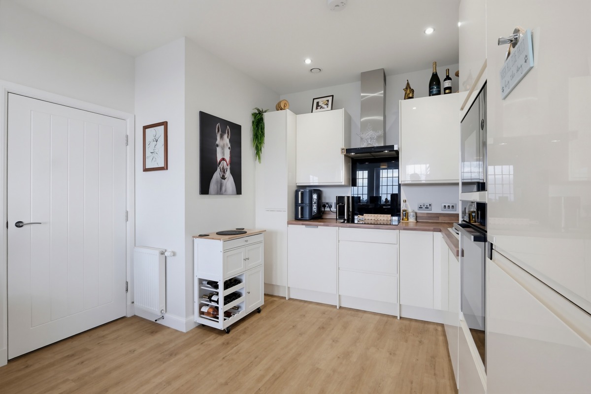 46 Langdale Court- 020.jpg
