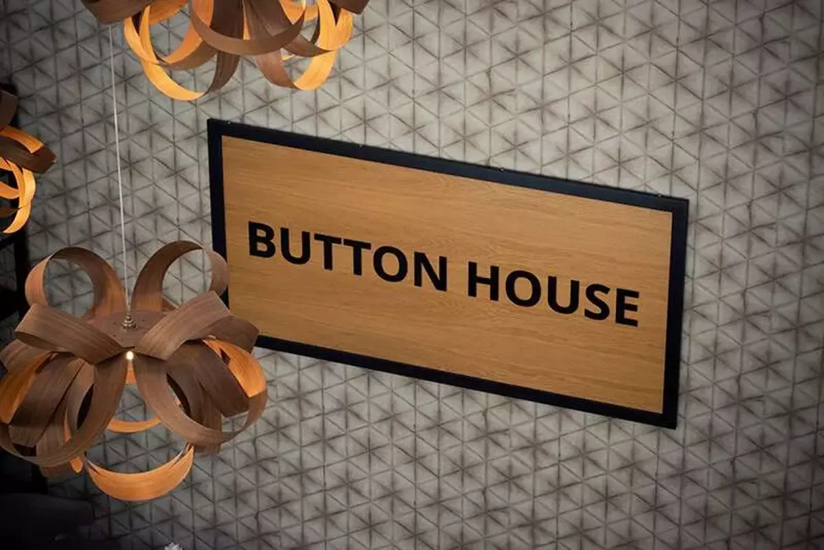 Button House Sign