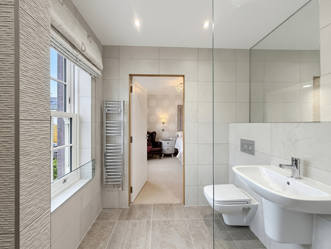 60 Landale Court-9757.jpg