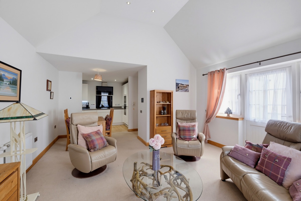 66 Landale Court_1295.jpg