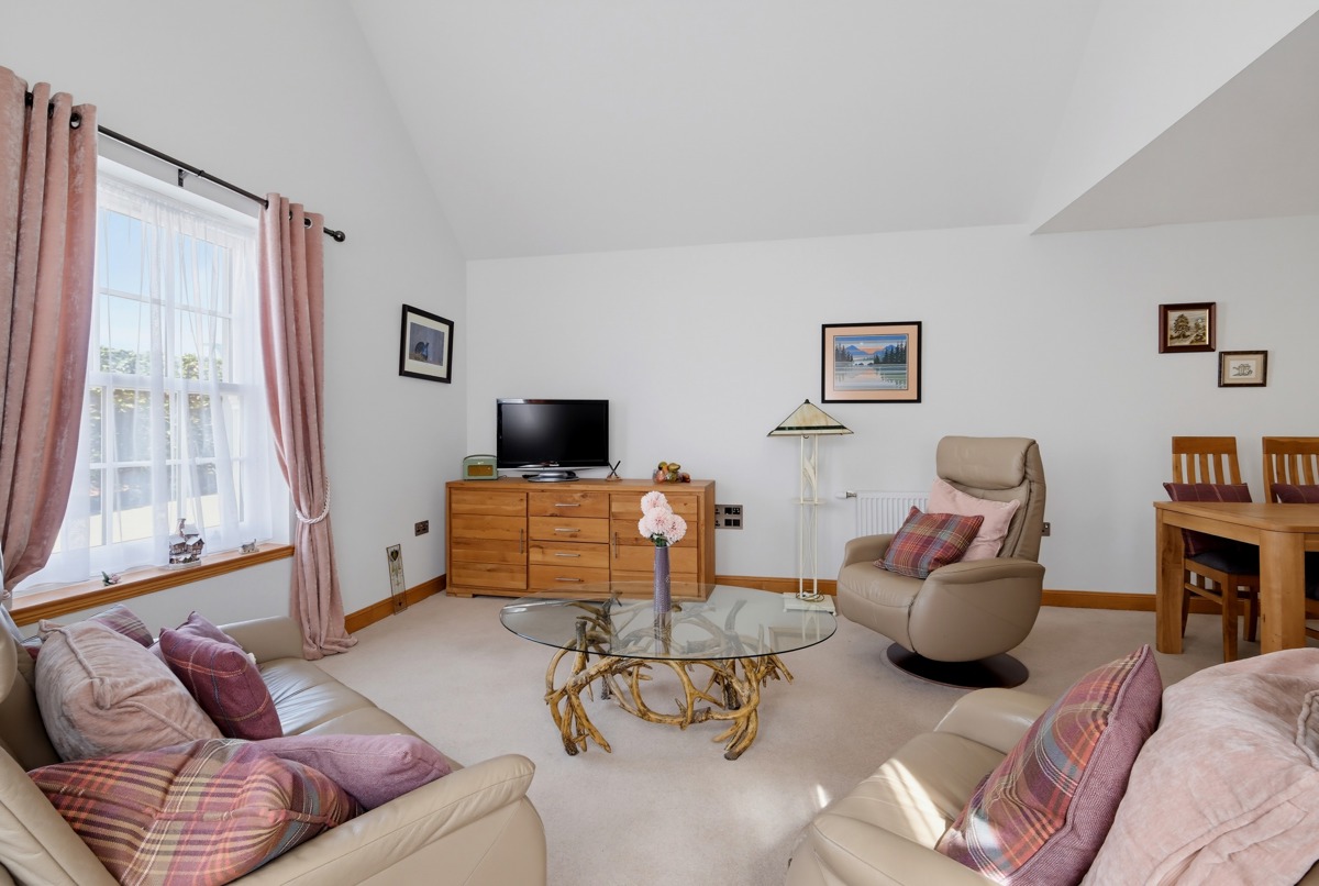 66 Landale Court_1289.jpg