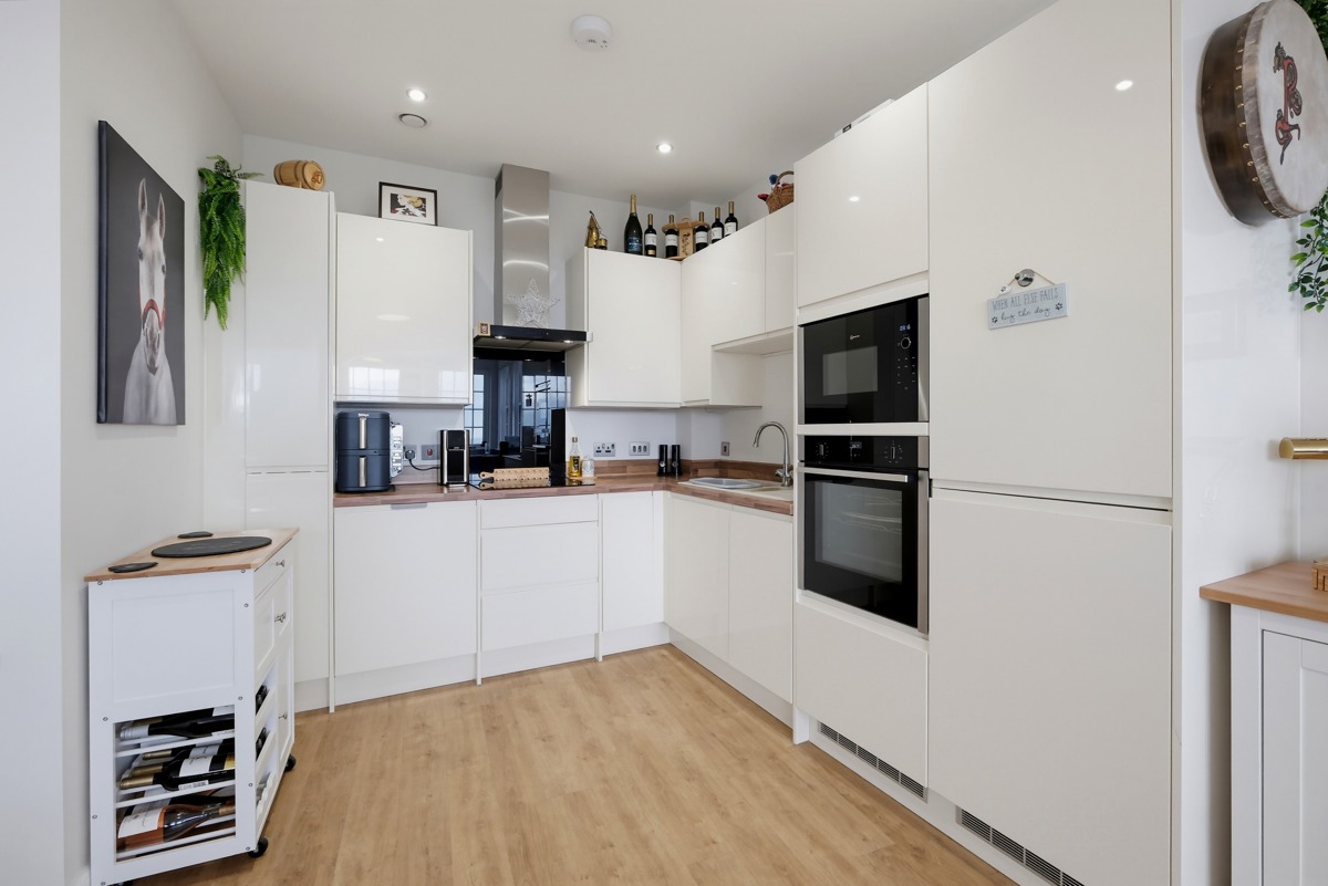 46 Langdale Court- 019.jpg